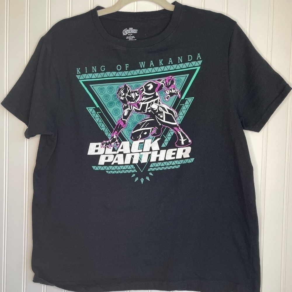 Vintage Avengers graphic T size large